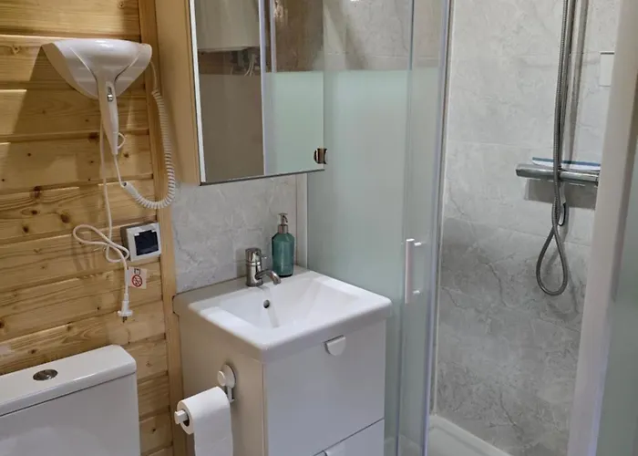 Villa Daglezji 170 *